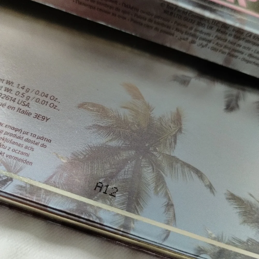 Too Faced Full size Born This Way SUNSET STRIPPED Sultry Nudes Eye Shadow Palett